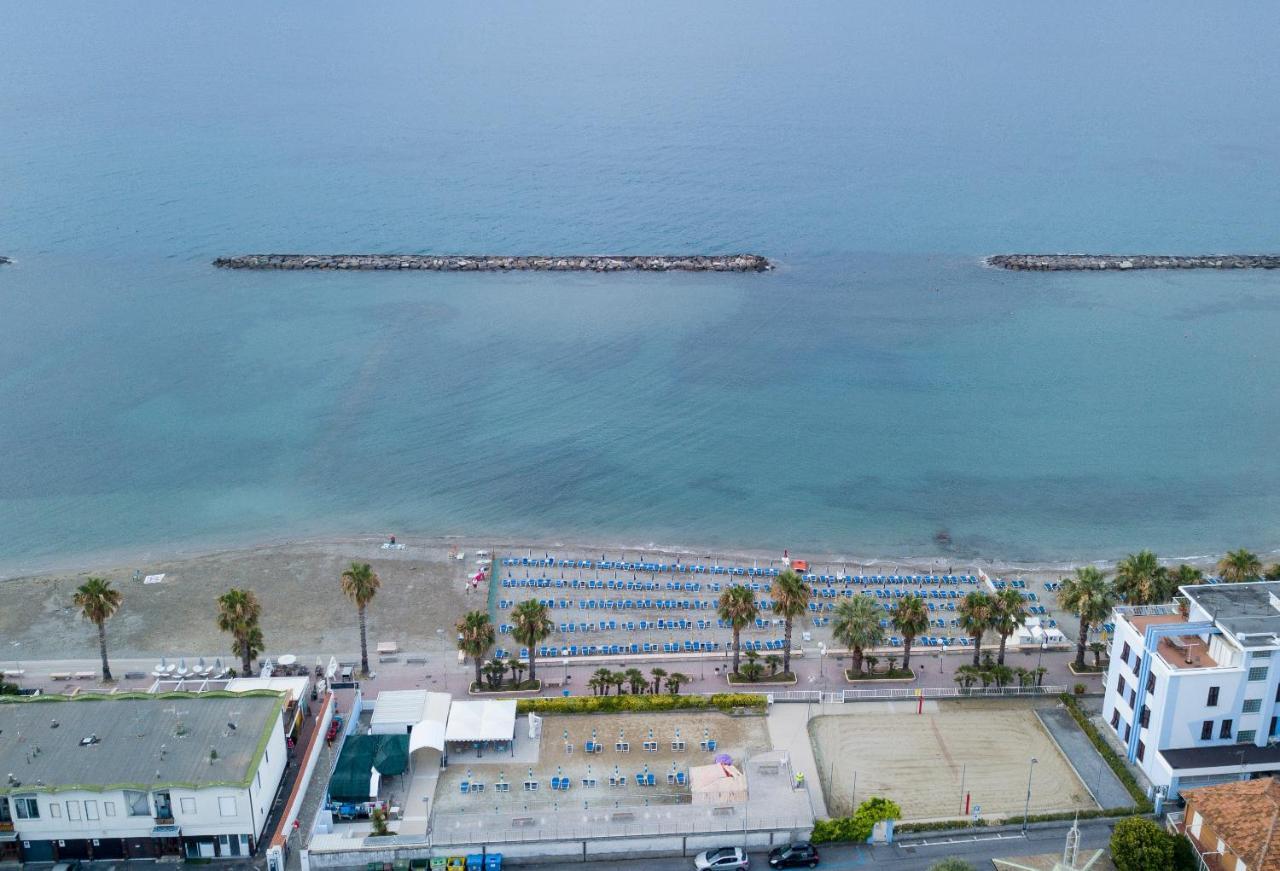 Hotel Villa San Giuseppe San Bartolomeo Al Mare Exteriér fotografie